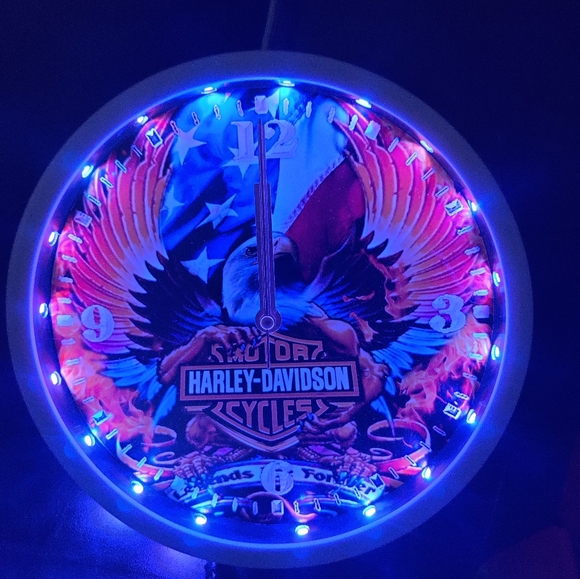 Harley Davidson RGB led clock - Picture 4 of 8
